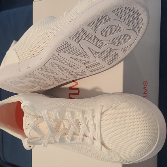 Swims sneakers white mesh material brand new - Picture 2 of 4